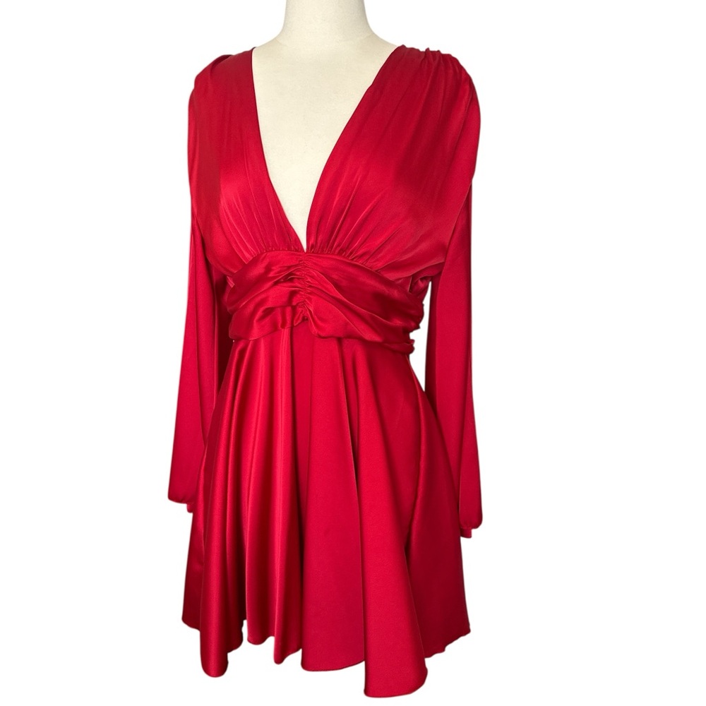 SHEIN Vibrant Red Plunge Dress - Picture 3 of 3